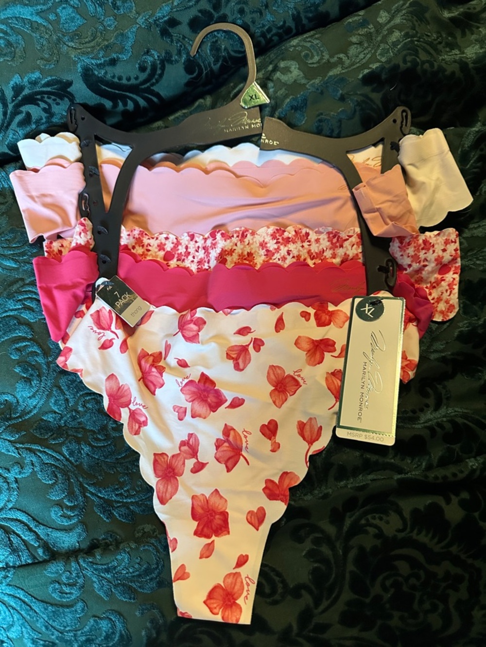 Marilyn Monroe Pink & White Floral Seamless Bikini Panty Pack